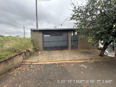 Casa, 2 quartos, 180 m² - Foto 1