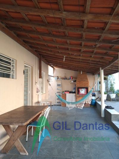 Casa, 4 quartos, 211 m² - Foto 1