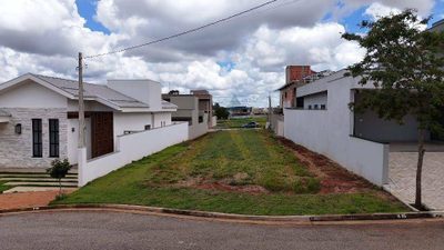 Loteamento e Condomínio, 353 m² - Foto 2