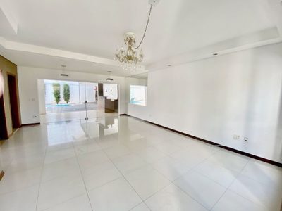 Sobrado, 3 quartos, 278 m² - Foto 2