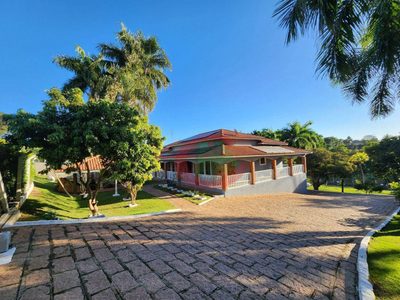 Chácara, 3 quartos, 2450 m² - Foto 1