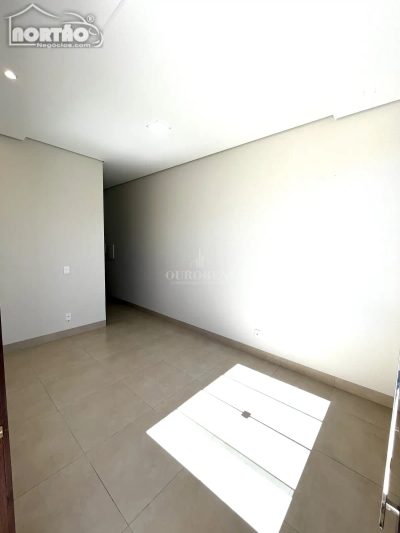 Casa, 3 quartos, 170 m² - Foto 2