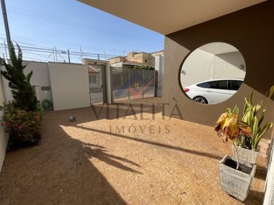 Casa, 3 quartos, 300 m² - Foto 1