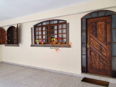 Sobrado, 3 quartos, 287 m² - Foto 1