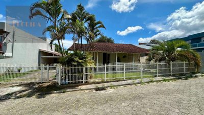 Casa, 3 quartos, 190 m² - Foto 1