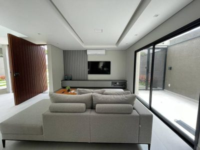 Casa, 5 quartos, 379 m² - Foto 1