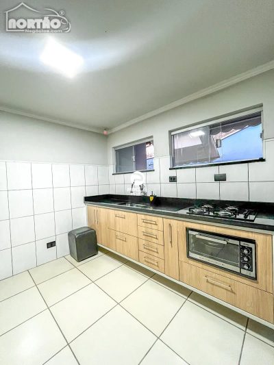 Casa, 5 quartos, 144 m² - Foto 5