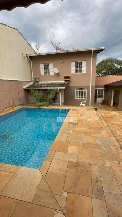 Casa, 3 quartos, 154 m² - Foto 2