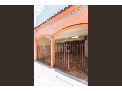 Casa, 5 quartos, 166 m² - Foto 1
