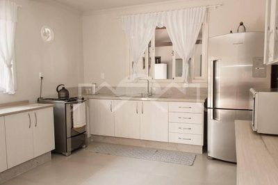 Casa, 2 quartos, 163 m² - Foto 4