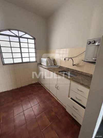 Casa, 3 quartos, 90 m² - Foto 2
