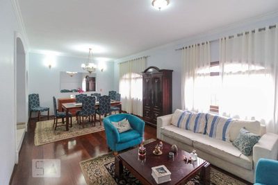 Casa, 5 quartos, 230 m² - Foto 1