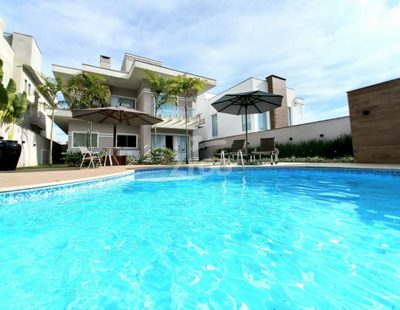 Casa, 3 quartos, 262 m² - Foto 1