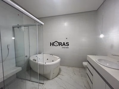Casa, 4 quartos, 377 m² - Foto 1