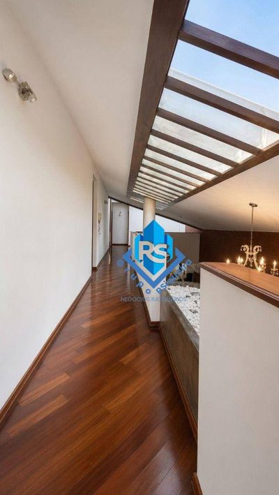 Sobrado, 6 quartos, 388 m² - Foto 1