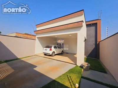 Casa, 4 quartos, 142 m² - Foto 1