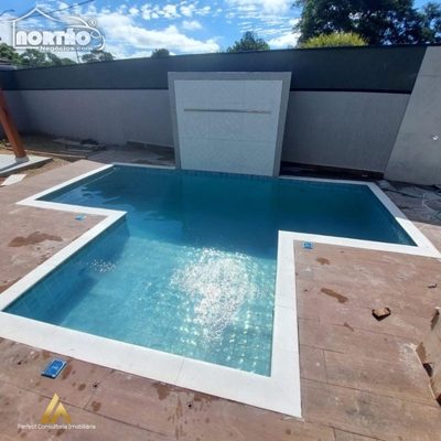 Casa, 4 quartos, 244 m² - Foto 1