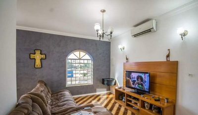 Casa, 3 quartos, 256 m² - Foto 4