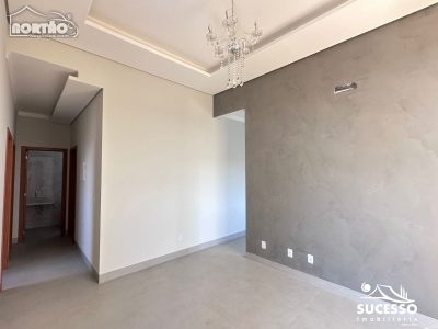 Casa, 3 quartos, 108 m² - Foto 2