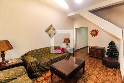 Casa, 3 quartos, 292 m² - Foto 1