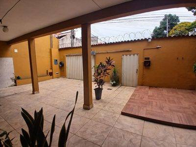 Casa, 6 quartos, 284 m² - Foto 3