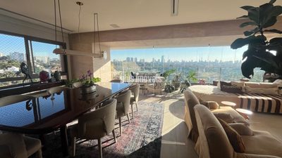 Apartamento, 3 quartos, 260 m² - Foto 1