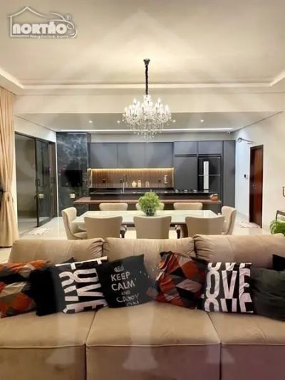 Casa, 2 quartos, 190 m² - Foto 1