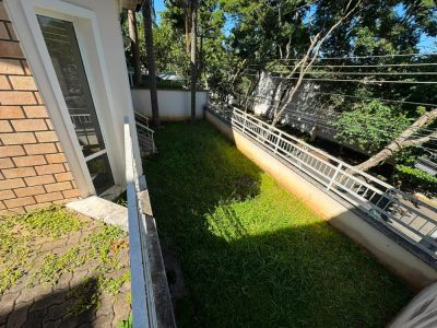 Casa, 3 quartos, 250 m² - Foto 1