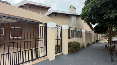 Casa, 1 quarto, 315 m² - Foto 1