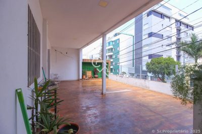 Casa, 6 quartos, 280 m² - Foto 2