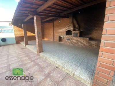 Casa, 5 quartos, 185 m² - Foto 1