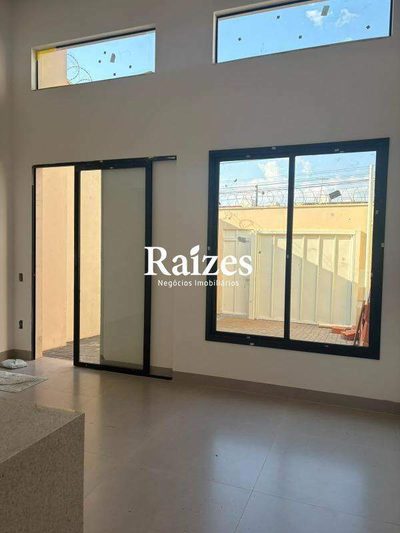 Casa, 3 quartos, 75 m² - Foto 1