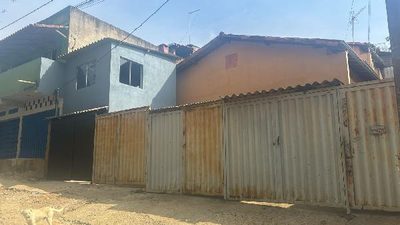 Casa, 2 quartos, 404 m² - Foto 1