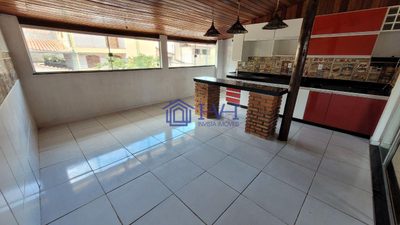 Casa, 7 quartos, 188 m² - Foto 1