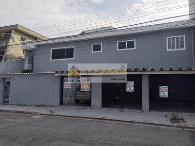 Casa, 3 quartos, 296 m² - Foto 2
