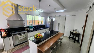 Sobrado, 6 quartos, 412 m² - Foto 3