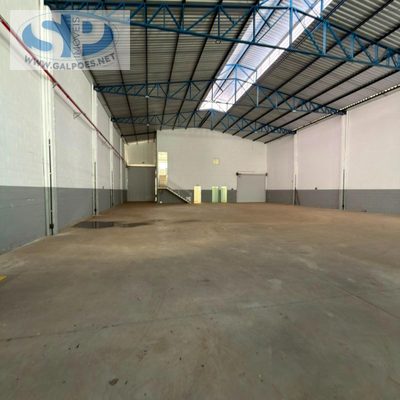Depósito-Galpão, 842 m² - Foto 1