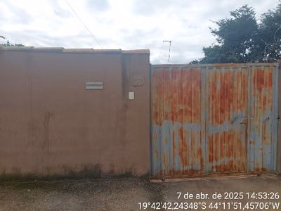 Casa, 2 quartos, 180 m² - Foto 1