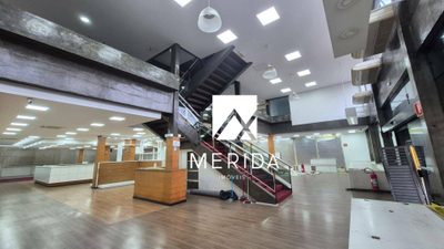 Loja-Salão, 2402 m² - Foto 1