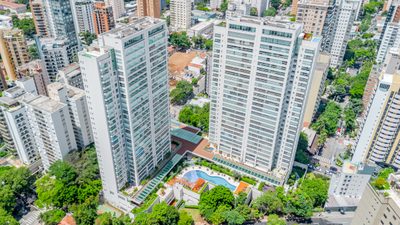 Apartamento, 3 quartos, 335 m² - Foto 1