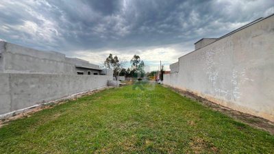 Loteamento e Condomínio, 330 m² - Foto 1