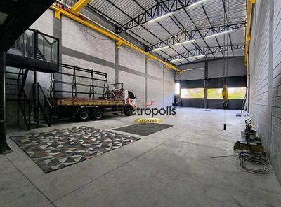 Depósito-Galpão, 591 m² - Foto 1
