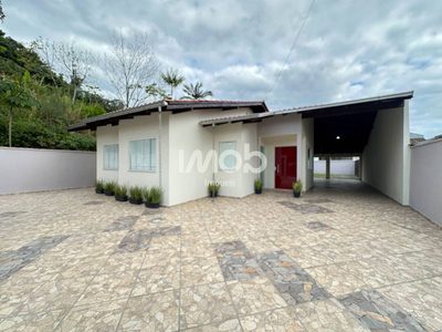 Casa, 3 quartos, 190 m² - Foto 1
