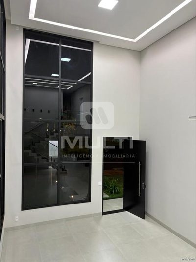 Casa, 3 quartos, 273 m² - Foto 1