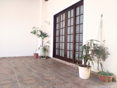 Sobrado, 4 quartos, 240 m² - Foto 3