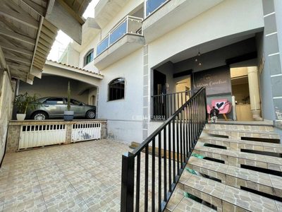 Casa, 4 quartos, 320 m² - Foto 1