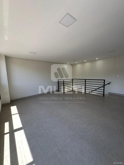 Loja-Salão, 60 m² - Foto 1