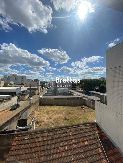 Casa, 4 quartos, 240 m² - Foto 3