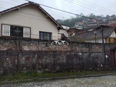 Casa, 2 quartos, 200 m² - Foto 1