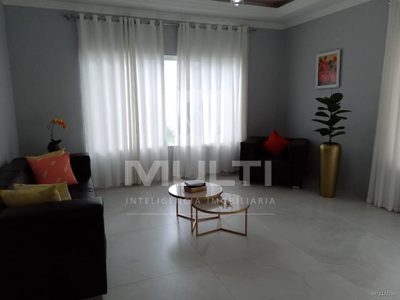 Casa, 4 quartos, 301 m² - Foto 1